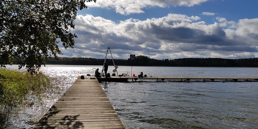 Sedimentfallenwechsel am See Czechowskie (Polen)