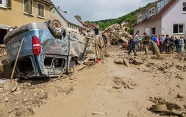 [Translate to English:] Aufräumen in Braunsbach 2020