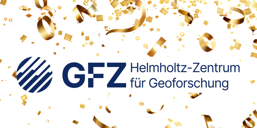 Das neue GFZ-Logo mit neuem Namen: Helmholtz-Zentrum für Geoforschung. Im Hintergrund goldene Lametta-Kringel.