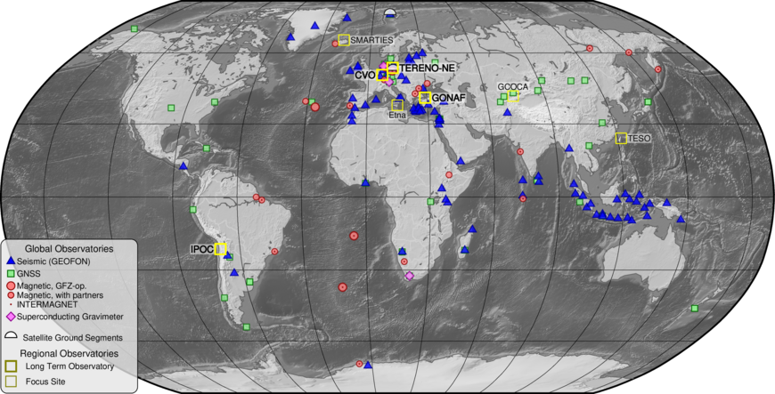 Weltkarte. Eingezeichnet ist das GEOFON Stationsnetzwerk und GNSS Stationen weltweit. Sehr viele GEOFON-Stationen finden sich u.a. in Indonesien aber auch in der Türkei.